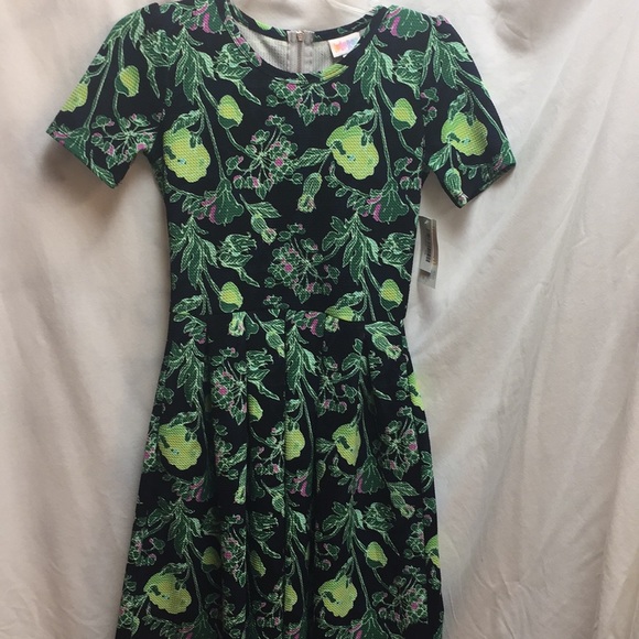 LuLaRoe Dresses & Skirts - LulaRoe NWT dress